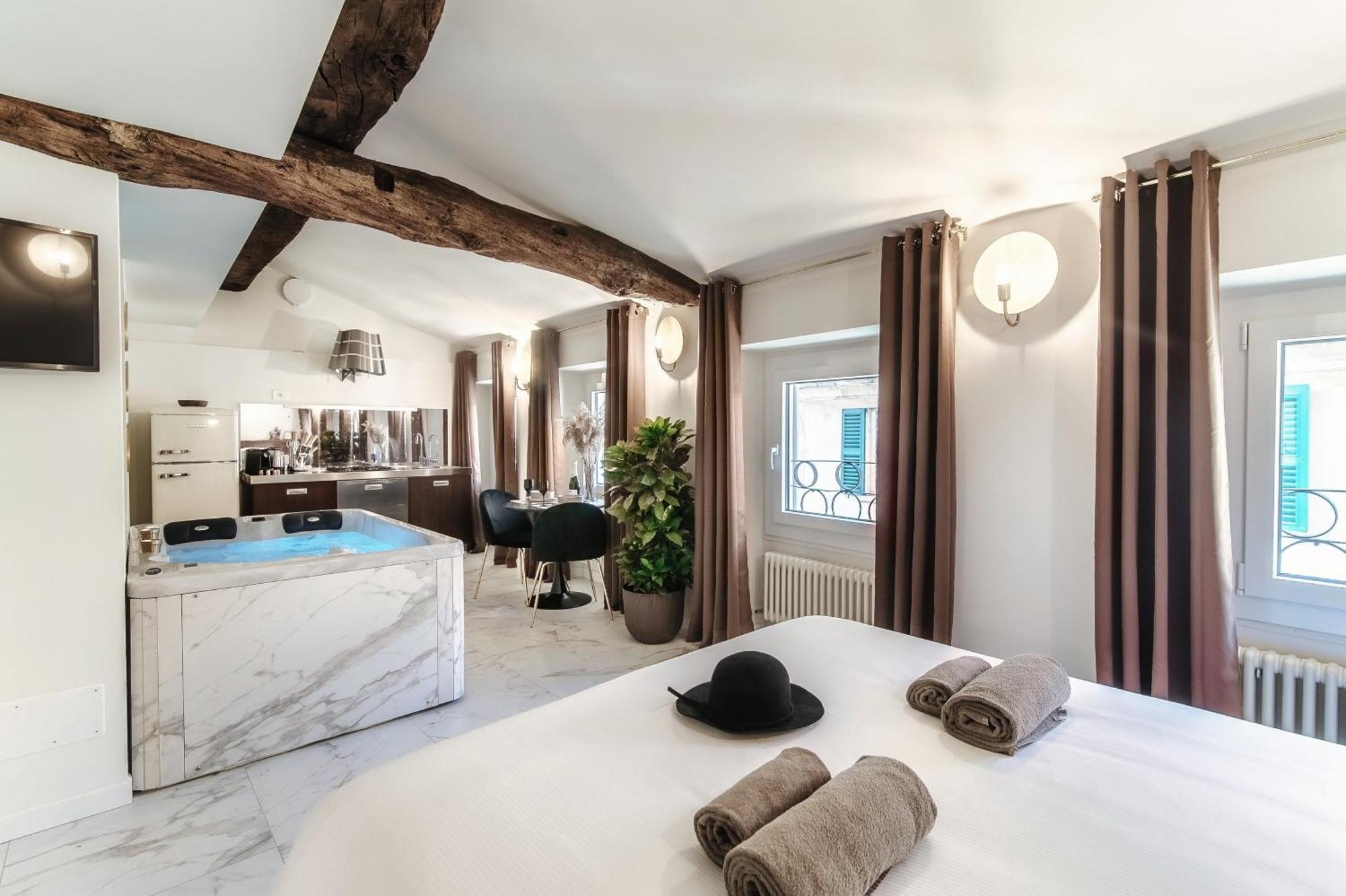 קומו Sahara & Amazzonia Luxury Rooms- The House Of Travelers מראה חיצוני תמונה