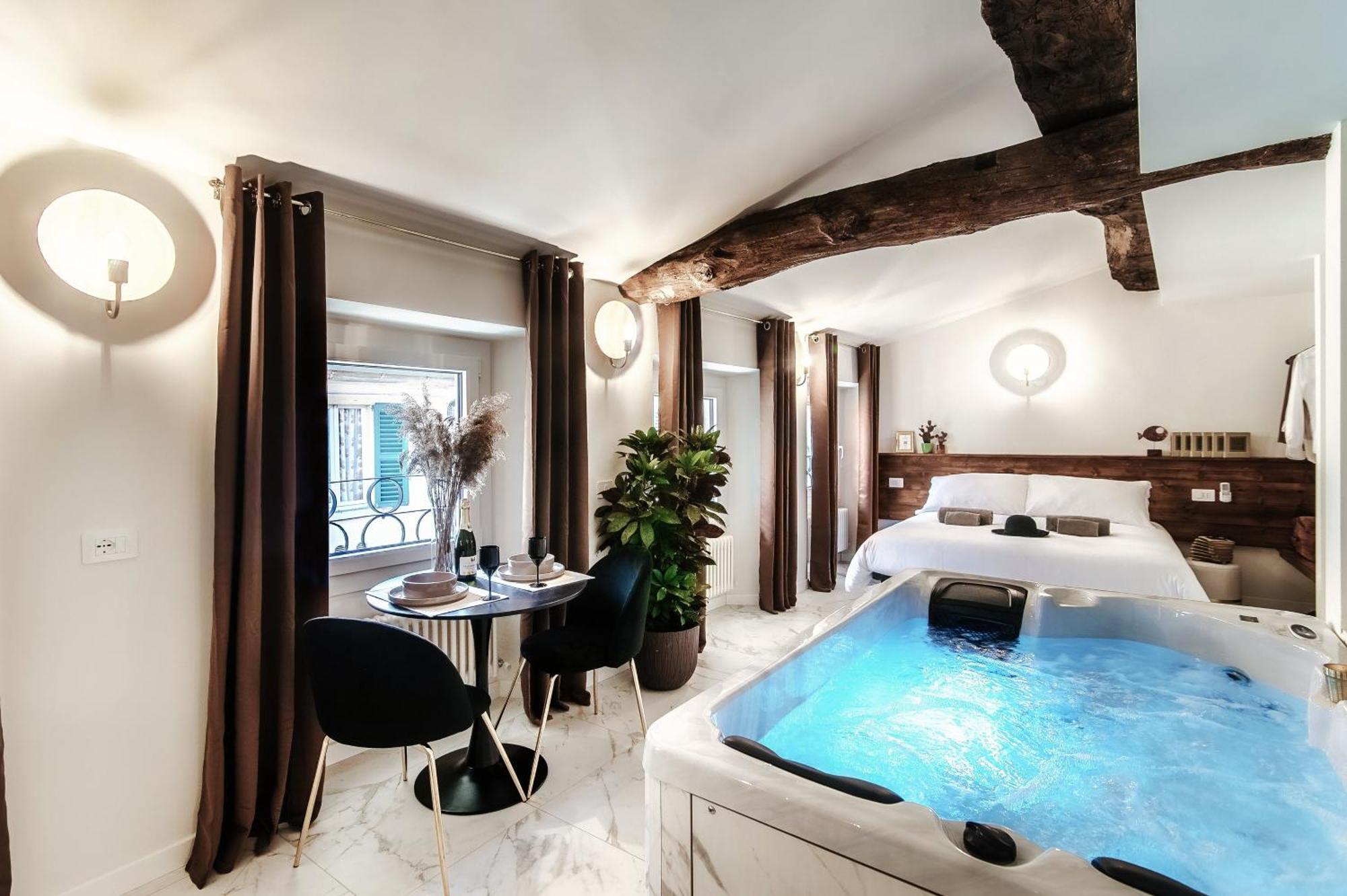 קומו Sahara & Amazzonia Luxury Rooms- The House Of Travelers מראה חיצוני תמונה