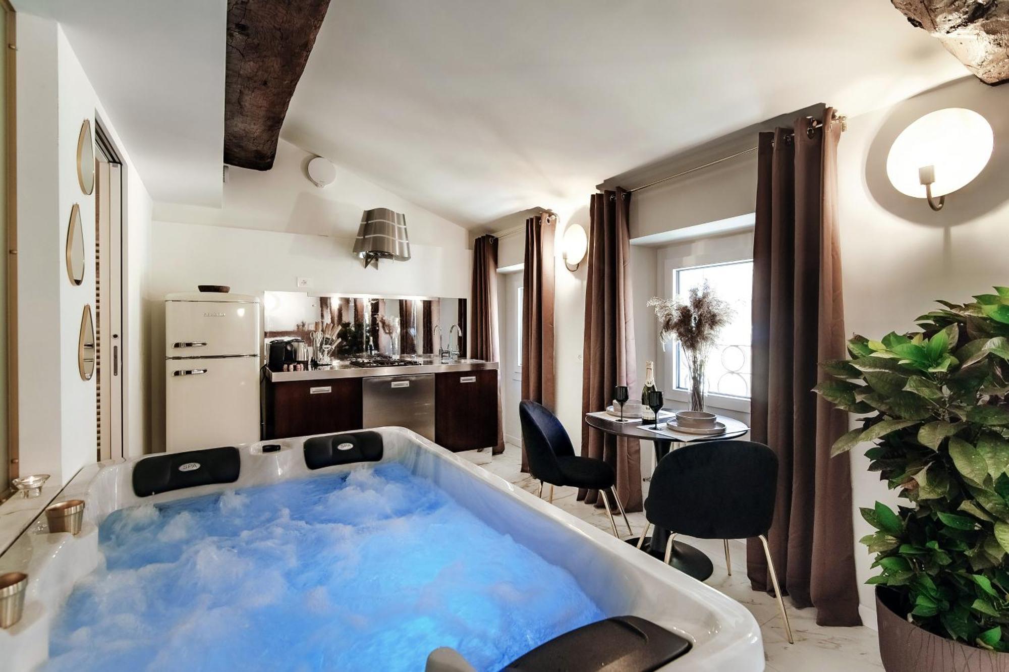 קומו Sahara & Amazzonia Luxury Rooms- The House Of Travelers מראה חיצוני תמונה