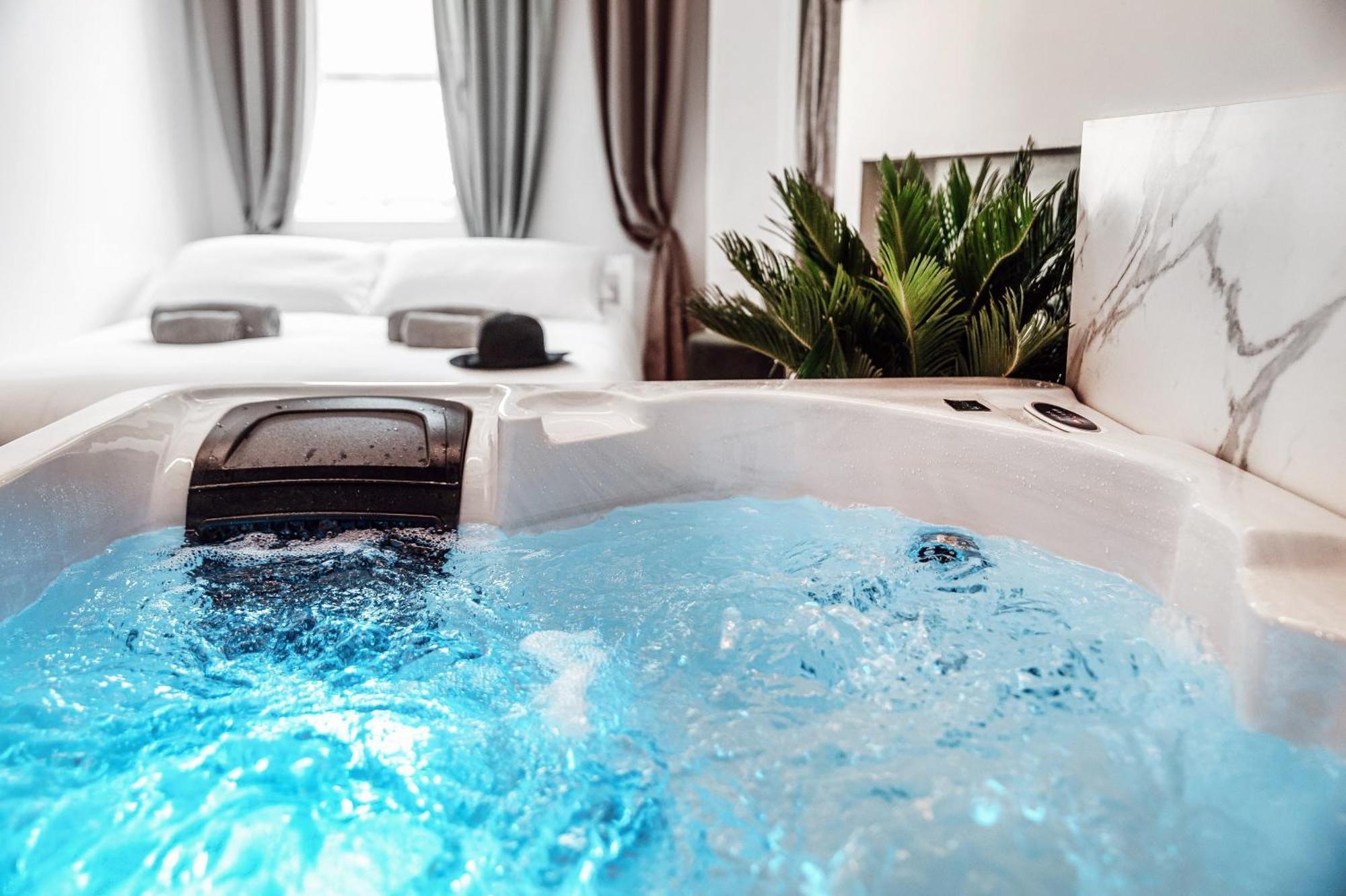 קומו Sahara & Amazzonia Luxury Rooms- The House Of Travelers מראה חיצוני תמונה
