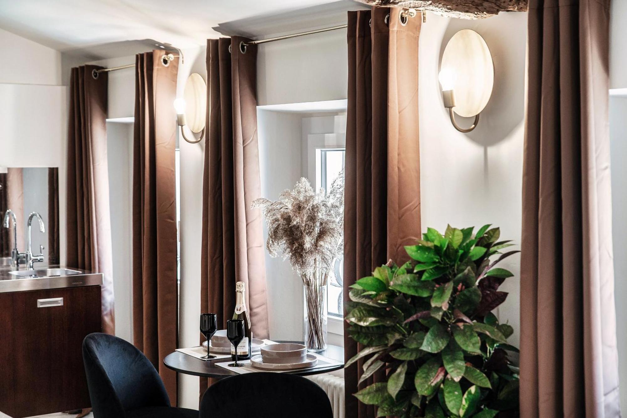 קומו Sahara & Amazzonia Luxury Rooms- The House Of Travelers מראה חיצוני תמונה